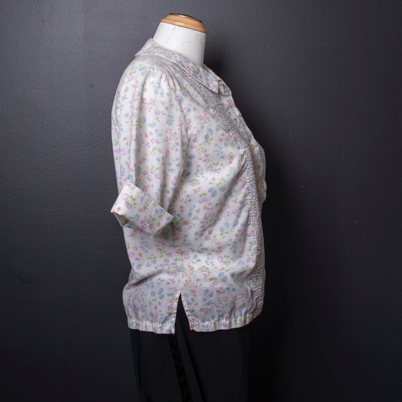 Vintage Floral Short Sleeve Button Down Top - Picture 4 of 6